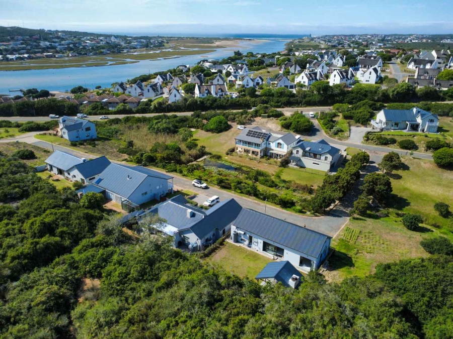 2 Bedroom Property for Sale in Stilbaai Wes Western Cape